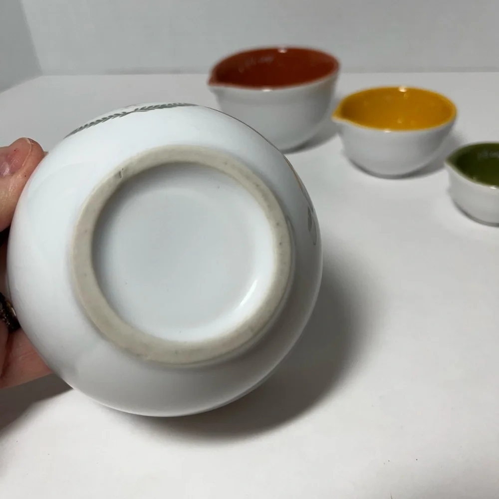 Vintage Measuring cups